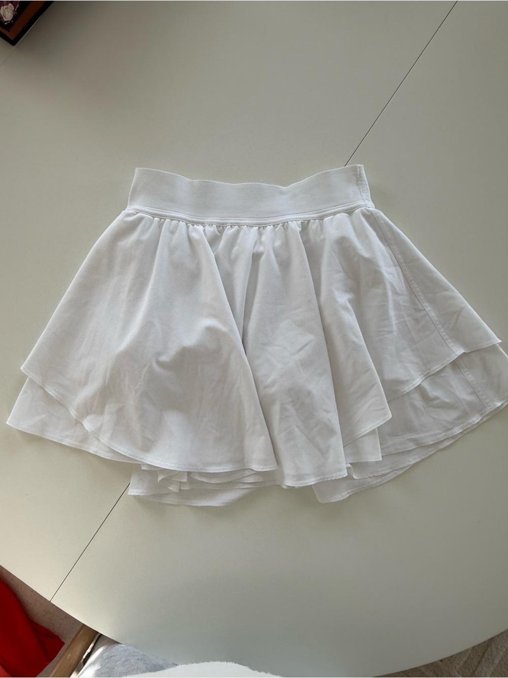 Lululemon Women’s White Layered Mini Skirt